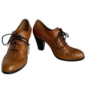 BORN Waverly Oxford Booties Sz 6 Cognac Brown Leather Wingtip Lace-Up Academia